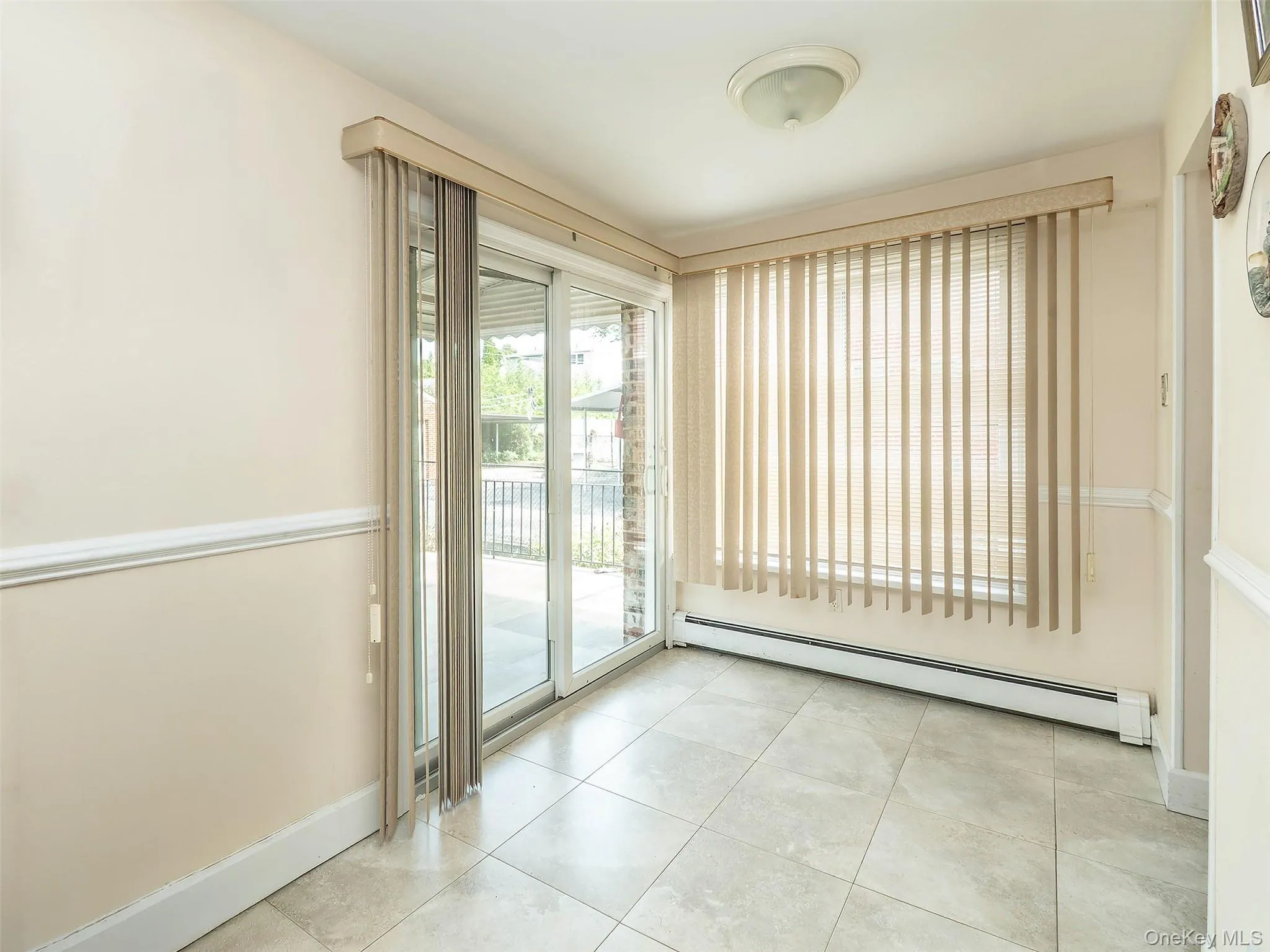 75 Frost Pond Road, Glen Cove, NY, 2 Bedroom Bedrooms, 6 Room Rooms,1 BathroomBathrooms,Residential Lease,For Rent,Frost Pond,0,1060026 75 Frost Pond Road, Glen Cove, NY, 2 Bedroom Bedrooms, 6 Room Rooms,1 BathroomBathrooms,Residential Lease,For Rent,Frost Pond,0,1060026