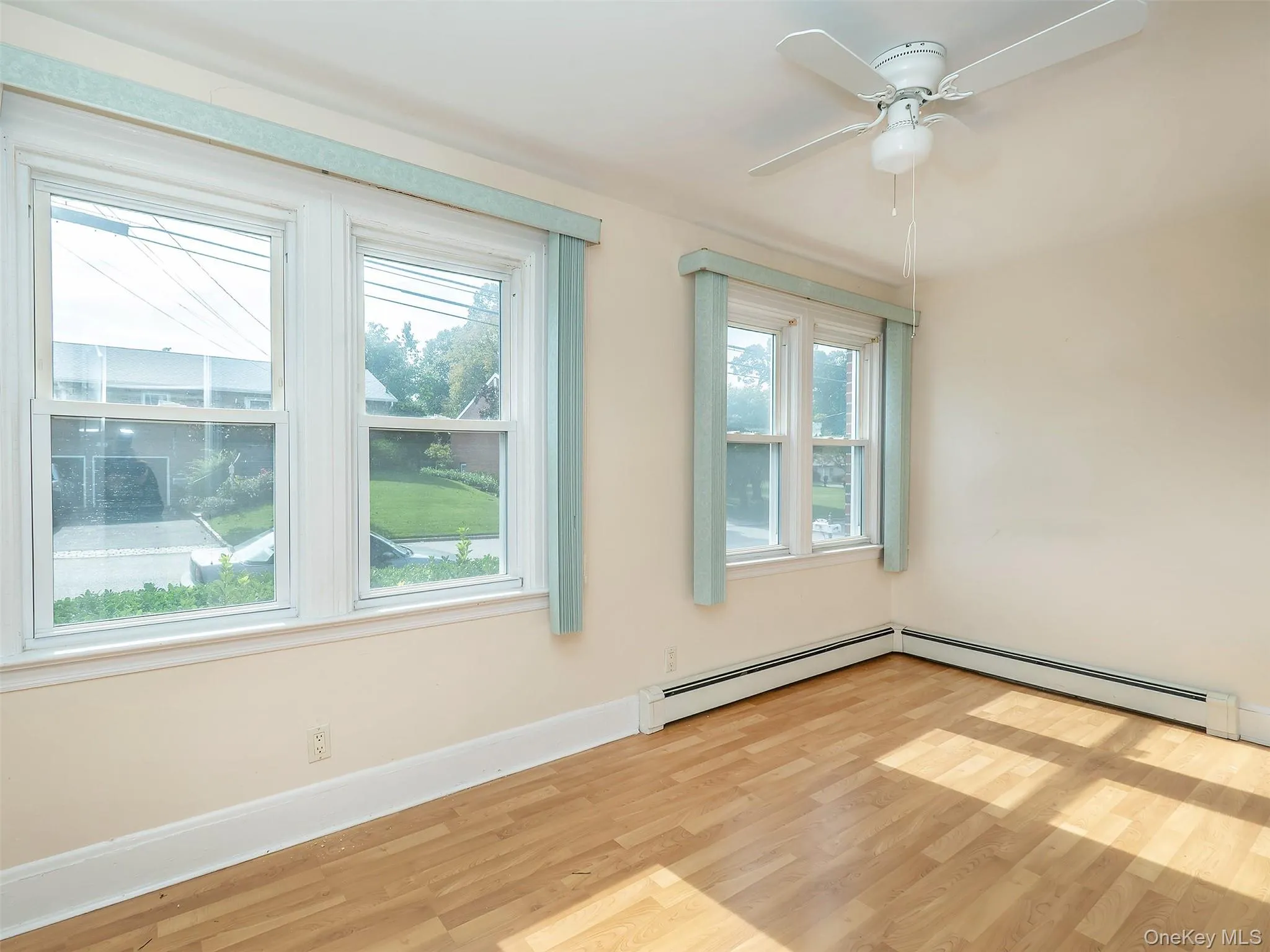 75 Frost Pond Road, Glen Cove, NY, 2 Bedroom Bedrooms, 6 Room Rooms,1 BathroomBathrooms,Residential Lease,For Rent,Frost Pond,0,1060026 75 Frost Pond Road, Glen Cove, NY, 2 Bedroom Bedrooms, 6 Room Rooms,1 BathroomBathrooms,Residential Lease,For Rent,Frost Pond,0,1060026
