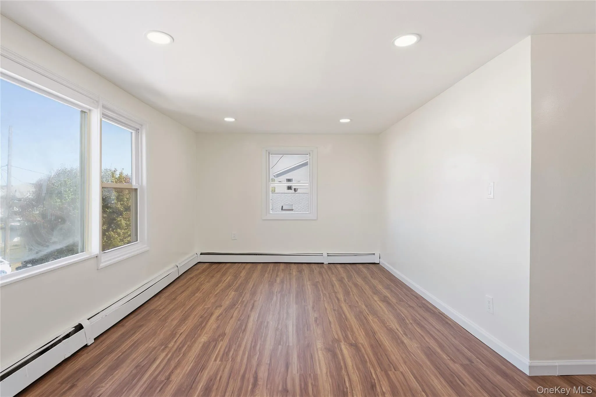 Upper-level living space to be used to your liking Upper-level living space to be used to your liking