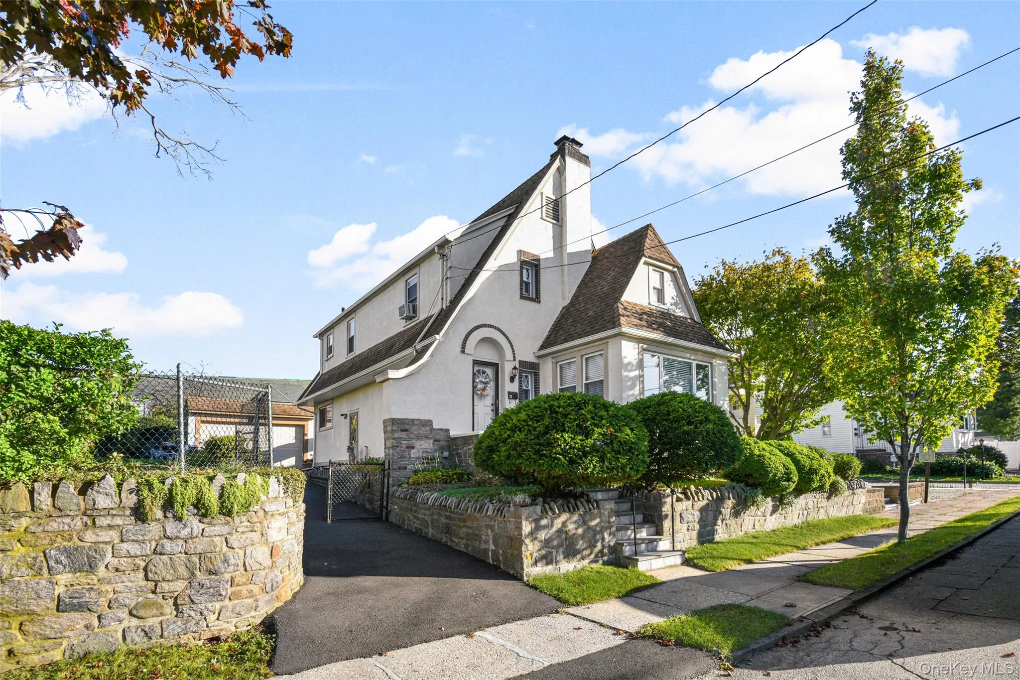 20 Alida Street, Yonkers, NY, 3 Bedrooms Bedrooms, 7 Rooms Rooms,1 BathroomBathrooms,Residential,For Rent,Alida,0,1060043 20 Alida Street, Yonkers, NY, 3 Bedrooms Bedrooms, 7 Rooms Rooms,1 BathroomBathrooms,Residential,For Rent,Alida,0,1060043