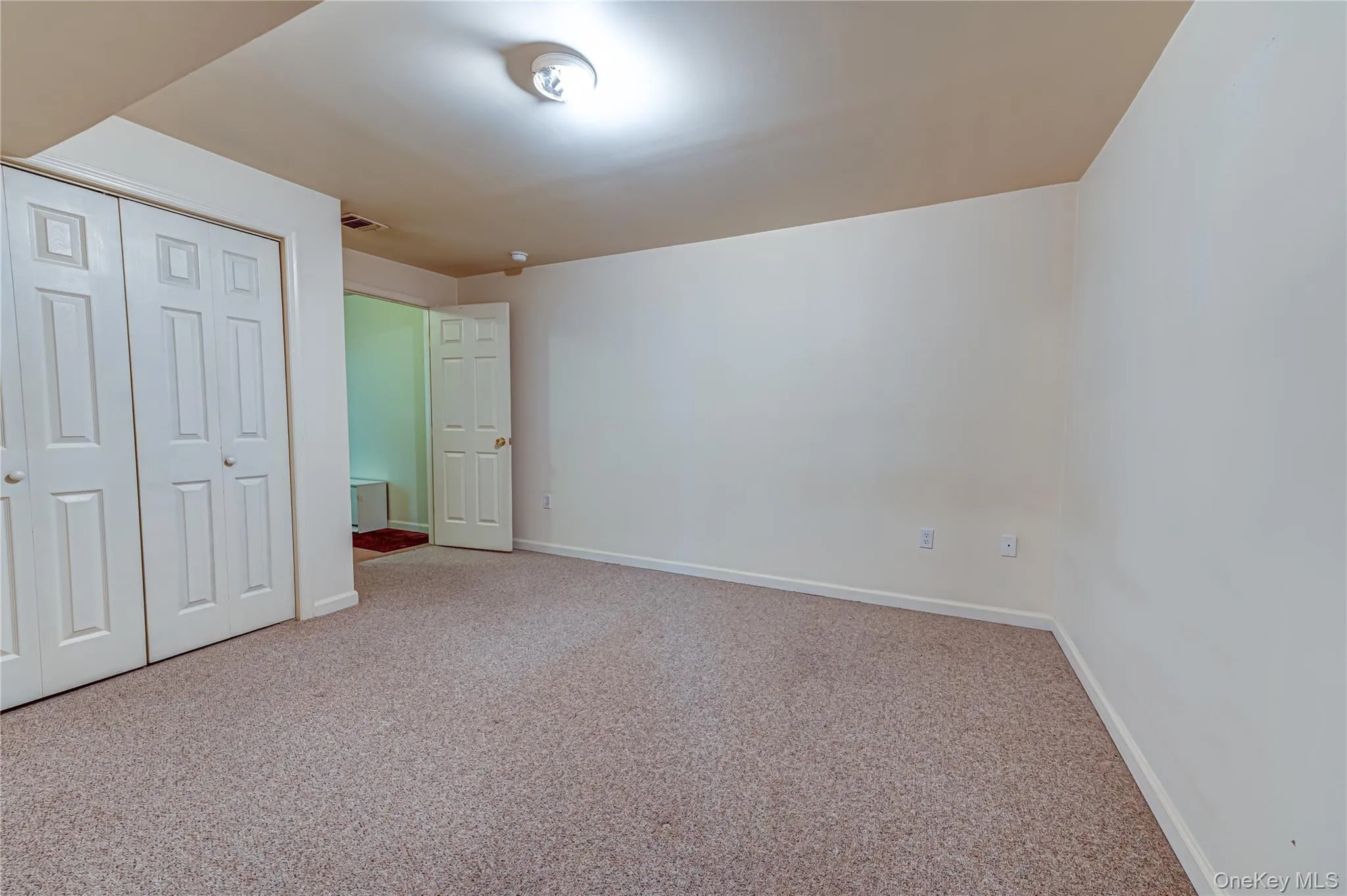 53 Summerfield Lane, Riverhead, NY, 2 Bedrooms Bedrooms, 5 Rooms Rooms,2 BathroomsBathrooms,Residential,For Rent,Summerfield,0,1060055 53 Summerfield Lane, Riverhead, NY, 2 Bedrooms Bedrooms, 5 Rooms Rooms,2 BathroomsBathrooms,Residential,For Rent,Summerfield,0,1060055