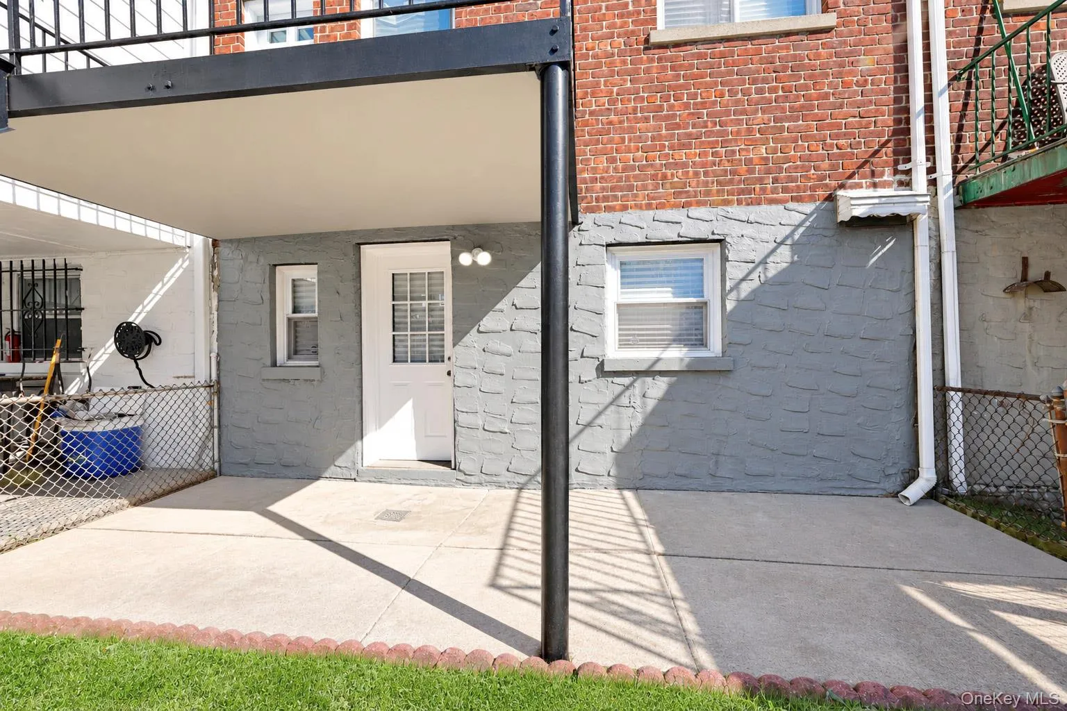 2427 Morgan Avenue, New York, NY, 3 Bedrooms Bedrooms, 9 Rooms Rooms,2 BathroomsBathrooms,Residential,For Rent,Morgan,0,1060061 2427 Morgan Avenue, New York, NY, 3 Bedrooms Bedrooms, 9 Rooms Rooms,2 BathroomsBathrooms,Residential,For Rent,Morgan,0,1060061