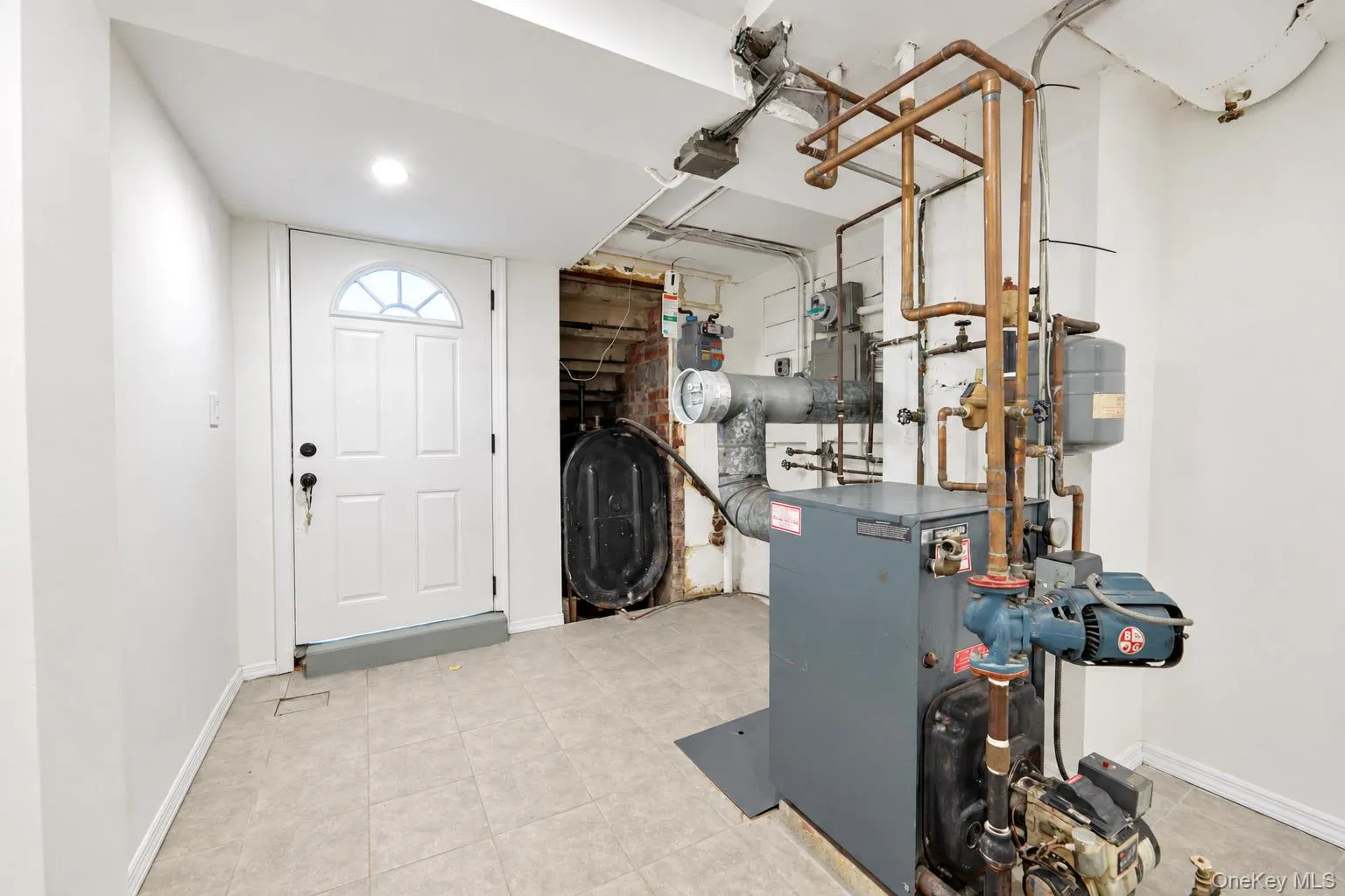 2427 Morgan Avenue, New York, NY, 3 Bedrooms Bedrooms, 9 Rooms Rooms,2 BathroomsBathrooms,Residential,For Rent,Morgan,0,1060061 2427 Morgan Avenue, New York, NY, 3 Bedrooms Bedrooms, 9 Rooms Rooms,2 BathroomsBathrooms,Residential,For Rent,Morgan,0,1060061