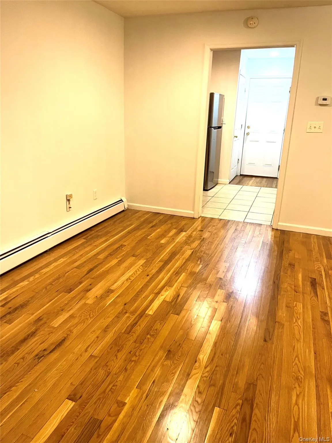 82-81 88th pl, New York, NY, 2 Bedrooms Bedrooms, 5 Rooms Rooms,1 BathroomBathrooms,Residential Lease,For Rent,88th pl,0,1060065 82-81 88th pl, New York, NY, 2 Bedrooms Bedrooms, 5 Rooms Rooms,1 BathroomBathrooms,Residential Lease,For Rent,88th pl,0,1060065