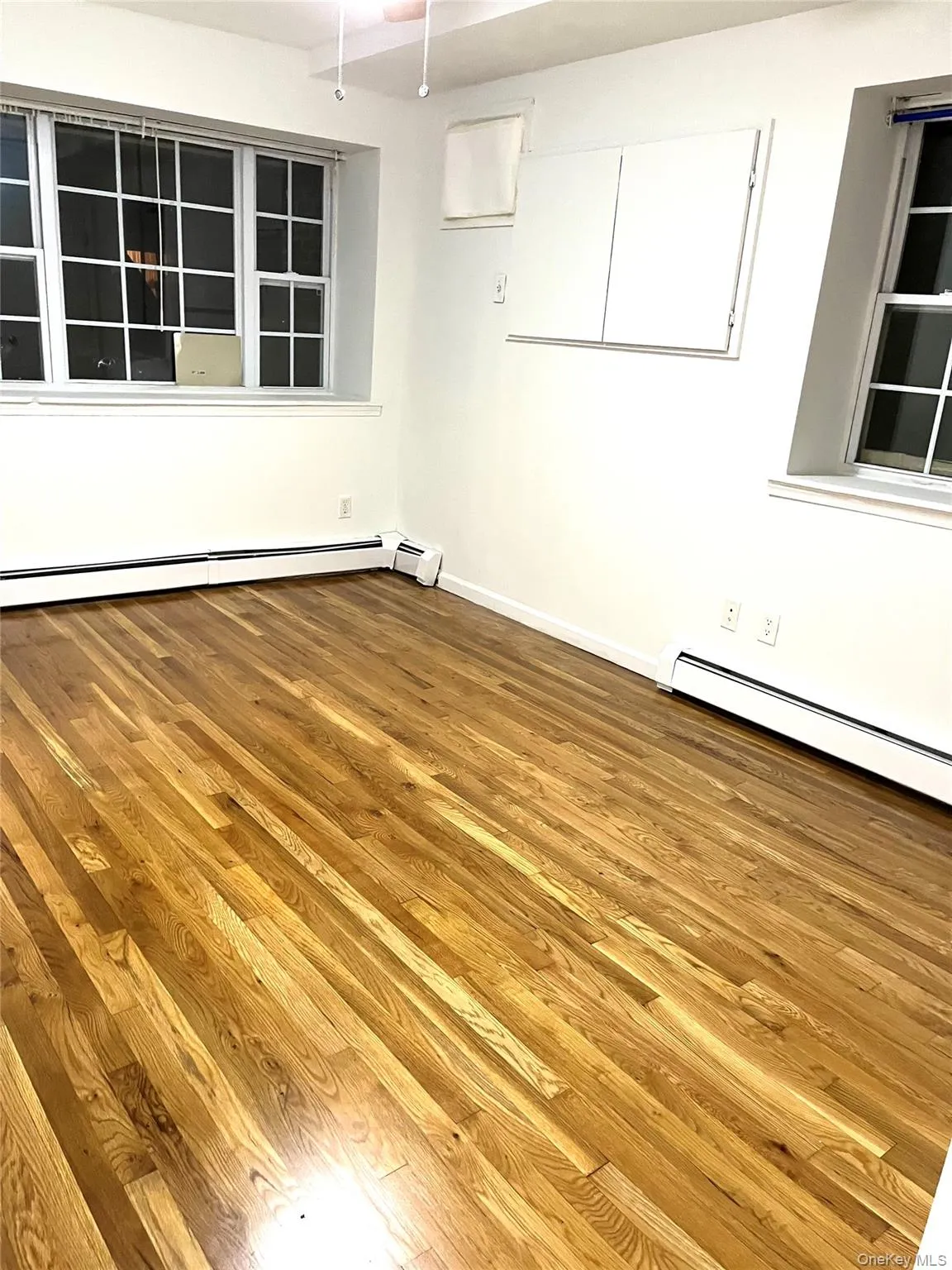82-81 88th pl, New York, NY, 2 Bedroom Bedrooms, 5 Room Rooms,1 BathroomBathrooms,Residential Lease,For Rent,88th pl,0,1060065 82-81 88th pl, New York, NY, 2 Bedroom Bedrooms, 5 Room Rooms,1 BathroomBathrooms,Residential Lease,For Rent,88th pl,0,1060065