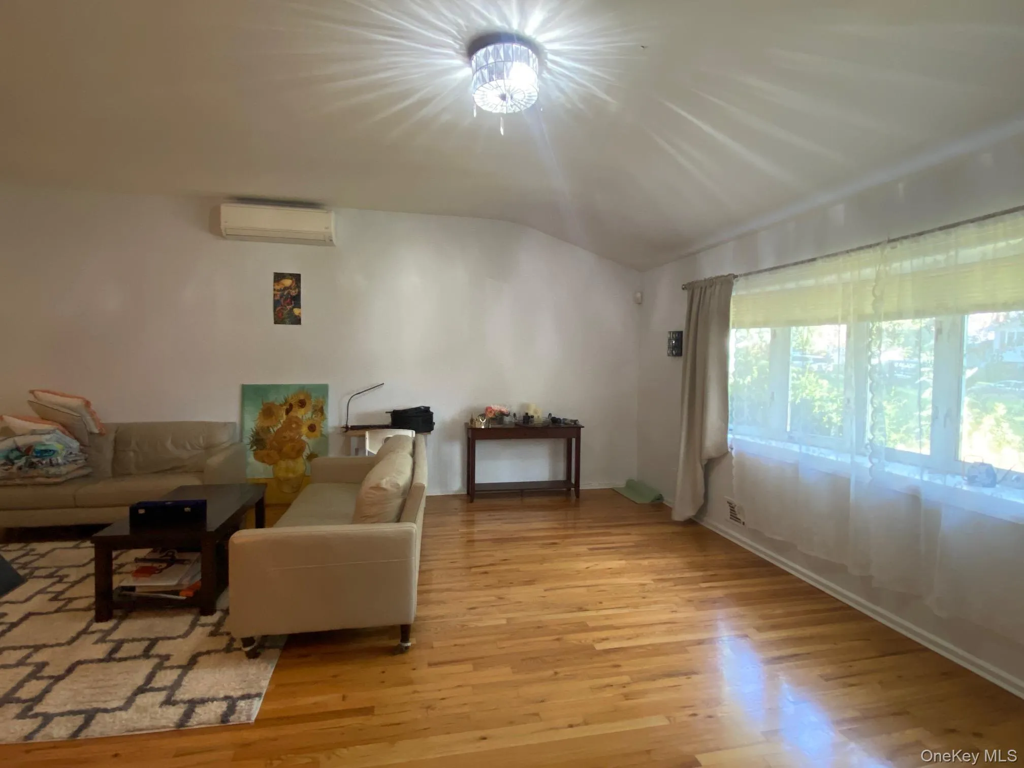 12 Russell Woods Road, North Hempstead, NY, 4 Bedrooms Bedrooms, 12 Rooms Rooms,3 BathroomsBathrooms,Residential,For Rent,Russell Woods,0,1060069 12 Russell Woods Road, North Hempstead, NY, 4 Bedrooms Bedrooms, 12 Rooms Rooms,3 BathroomsBathrooms,Residential,For Rent,Russell Woods,0,1060069