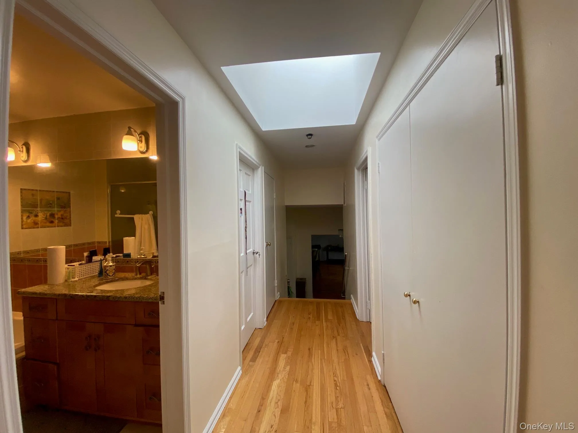 12 Russell Woods Road, North Hempstead, NY, 4 Bedrooms Bedrooms, 12 Rooms Rooms,3 BathroomsBathrooms,Residential,For Rent,Russell Woods,0,1060069 12 Russell Woods Road, North Hempstead, NY, 4 Bedrooms Bedrooms, 12 Rooms Rooms,3 BathroomsBathrooms,Residential,For Rent,Russell Woods,0,1060069