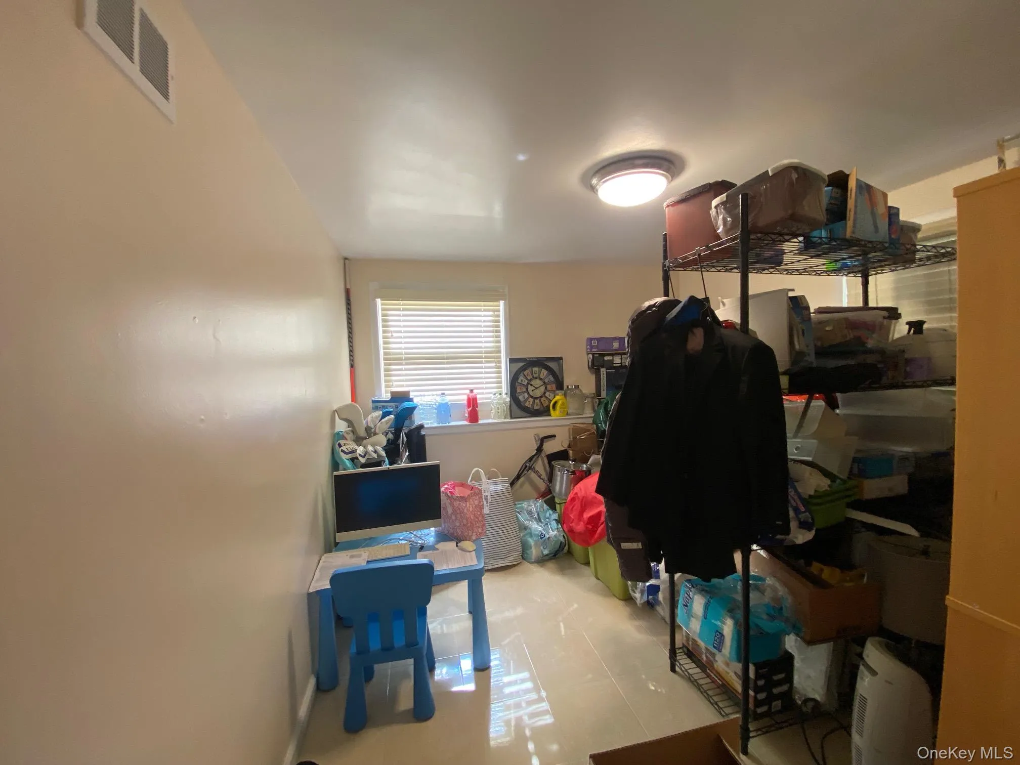 12 Russell Woods Road, North Hempstead, NY, 4 Bedrooms Bedrooms, 12 Rooms Rooms,3 BathroomsBathrooms,Residential,For Rent,Russell Woods,0,1060069 12 Russell Woods Road, North Hempstead, NY, 4 Bedrooms Bedrooms, 12 Rooms Rooms,3 BathroomsBathrooms,Residential,For Rent,Russell Woods,0,1060069