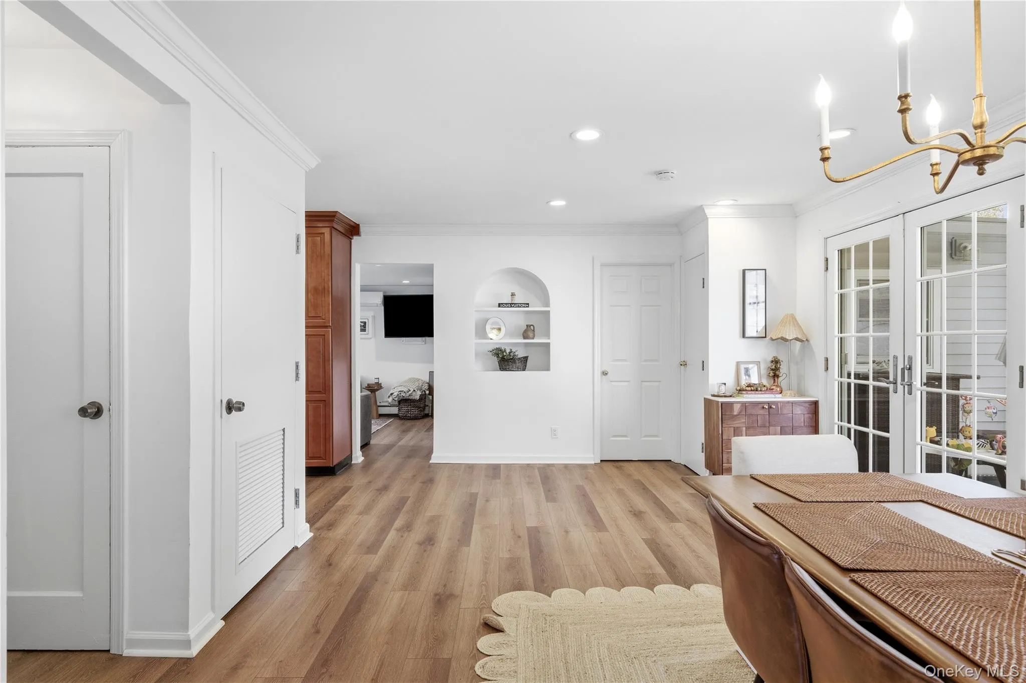 27 Polo Road, Oyster Bay, NY, 5 Bedrooms Bedrooms, 11 Rooms Rooms,2 BathroomsBathrooms,Residential,For Rent,Polo,0,1060071 27 Polo Road, Oyster Bay, NY, 5 Bedrooms Bedrooms, 11 Rooms Rooms,2 BathroomsBathrooms,Residential,For Rent,Polo,0,1060071
