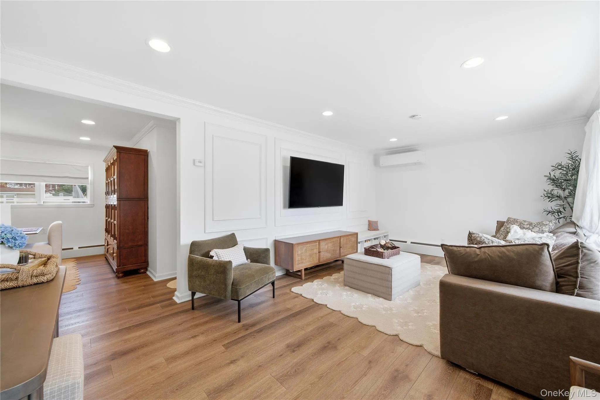 27 Polo Road, Oyster Bay, NY, 5 Bedrooms Bedrooms, 11 Rooms Rooms,2 BathroomsBathrooms,Residential,For Rent,Polo,0,1060071 27 Polo Road, Oyster Bay, NY, 5 Bedrooms Bedrooms, 11 Rooms Rooms,2 BathroomsBathrooms,Residential,For Rent,Polo,0,1060071