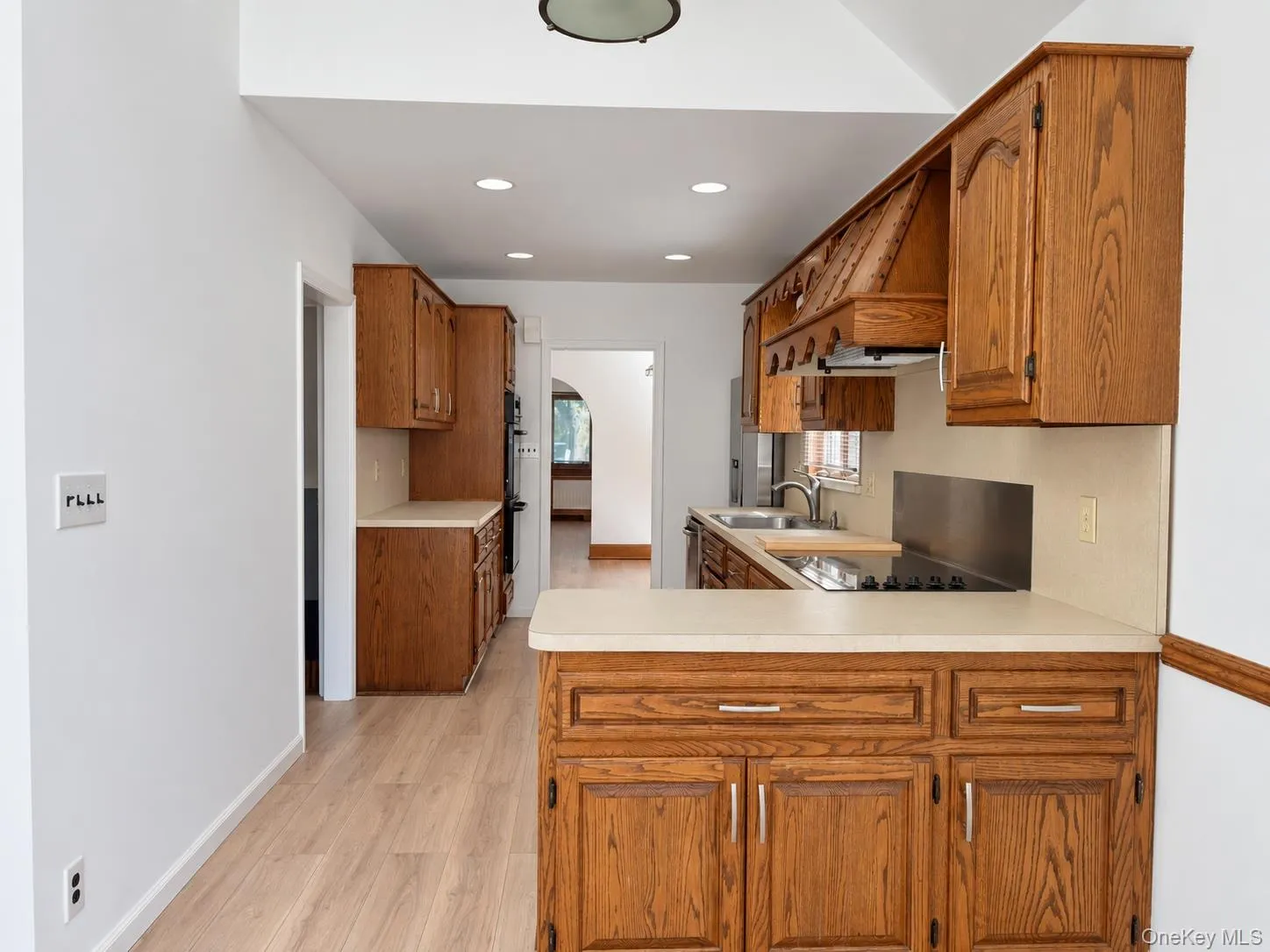 72 Primrose Avenue, Hempstead, NY, 4 Bedroom Bedrooms, 8 Room Rooms,3 BathroomBathrooms,Residential Lease,For Rent,Primrose,0,1060075 72 Primrose Avenue, Hempstead, NY, 4 Bedroom Bedrooms, 8 Room Rooms,3 BathroomBathrooms,Residential Lease,For Rent,Primrose,0,1060075