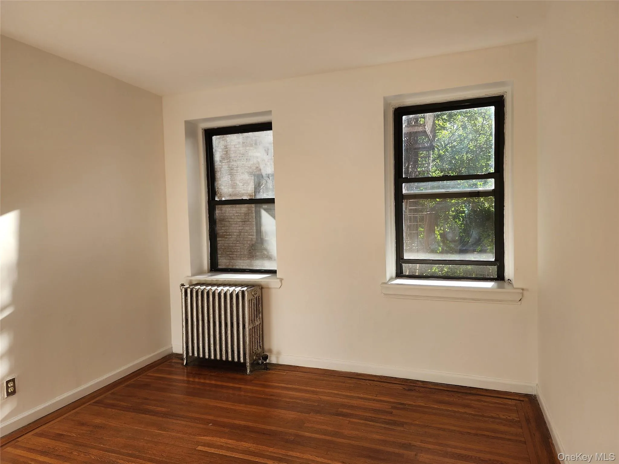 77-20 AUSTIN Street, New York, NY, 2 Bedroom Bedrooms, 5 Room Rooms,1 BathroomBathrooms,Residential Lease,For Rent,AUSTIN,0,1060076 77-20 AUSTIN Street, New York, NY, 2 Bedroom Bedrooms, 5 Room Rooms,1 BathroomBathrooms,Residential Lease,For Rent,AUSTIN,0,1060076