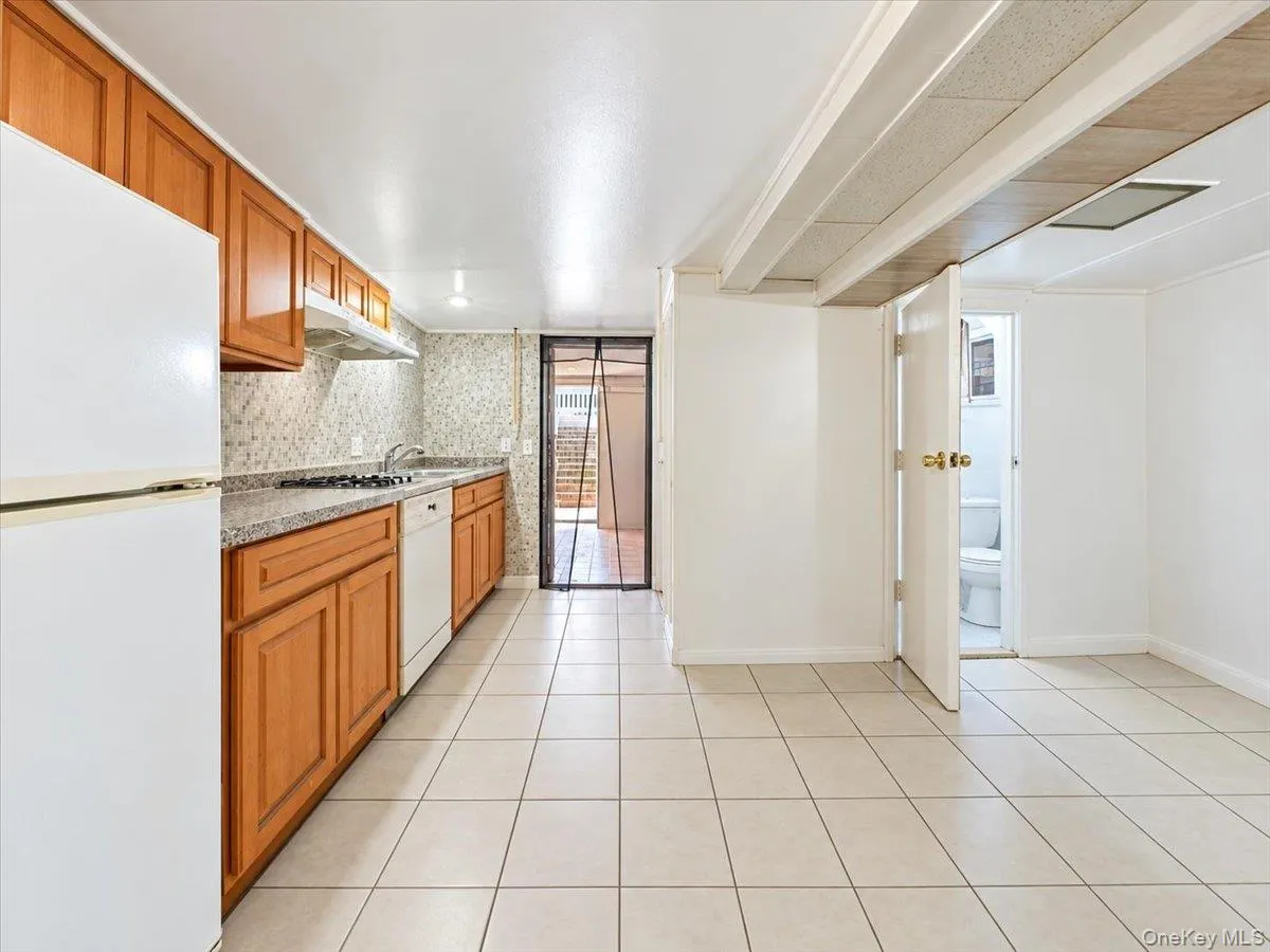 23 Bonta Street, Hempstead, NY, 3 Bedrooms Bedrooms, 6 Rooms Rooms,2 BathroomsBathrooms,Residential,For Rent,Bonta,0,1060080 23 Bonta Street, Hempstead, NY, 3 Bedrooms Bedrooms, 6 Rooms Rooms,2 BathroomsBathrooms,Residential,For Rent,Bonta,0,1060080