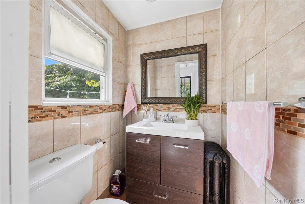 23 Bonta Street, Hempstead, NY, 3 Bedrooms Bedrooms, 6 Rooms Rooms,2 BathroomsBathrooms,Residential,For Rent,Bonta,0,1060080 23 Bonta Street, Hempstead, NY, 3 Bedrooms Bedrooms, 6 Rooms Rooms,2 BathroomsBathrooms,Residential,For Rent,Bonta,0,1060080