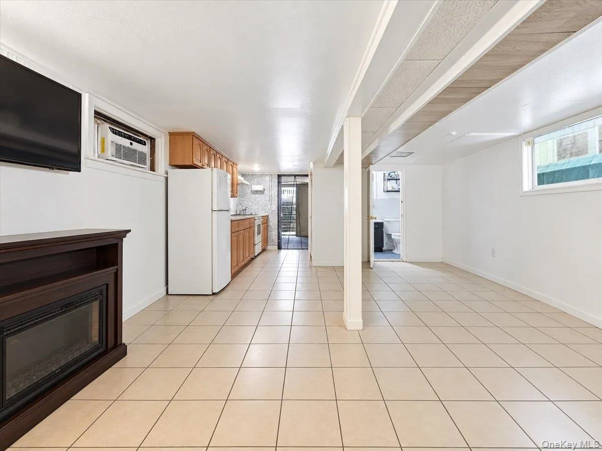 23 Bonta Street, Hempstead, NY, 3 Bedrooms Bedrooms, 6 Rooms Rooms,2 BathroomsBathrooms,Residential,For Rent,Bonta,0,1060080 23 Bonta Street, Hempstead, NY, 3 Bedrooms Bedrooms, 6 Rooms Rooms,2 BathroomsBathrooms,Residential,For Rent,Bonta,0,1060080