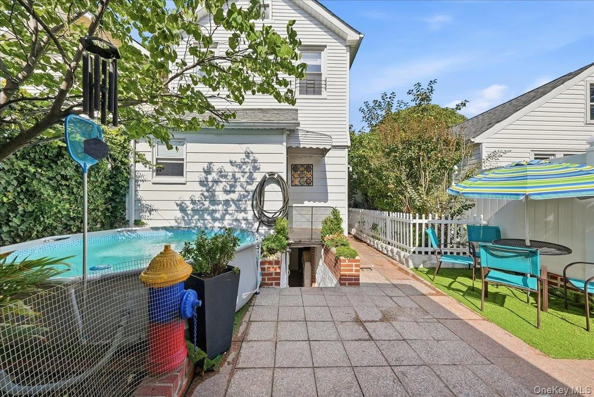 23 Bonta Street, Hempstead, NY, 3 Bedrooms Bedrooms, 6 Rooms Rooms,2 BathroomsBathrooms,Residential,For Rent,Bonta,0,1060080 23 Bonta Street, Hempstead, NY, 3 Bedrooms Bedrooms, 6 Rooms Rooms,2 BathroomsBathrooms,Residential,For Rent,Bonta,0,1060080