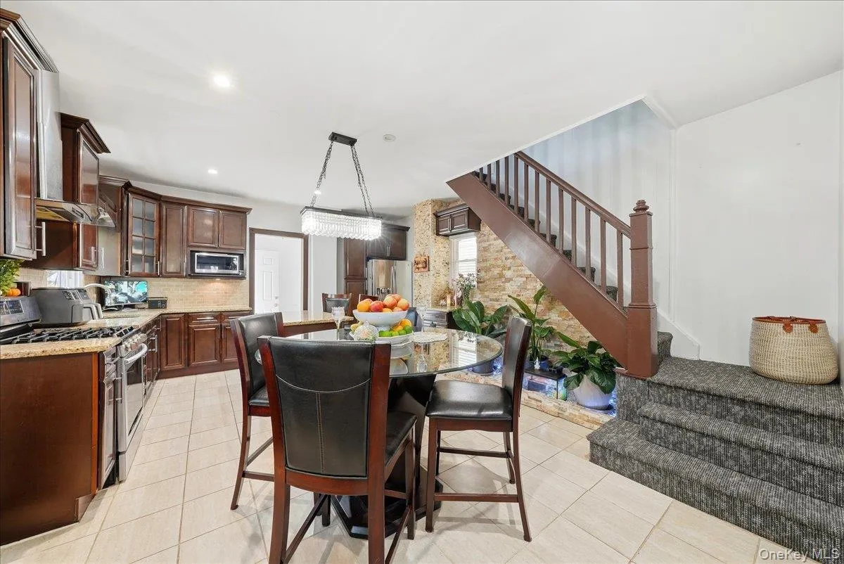23 Bonta Street, Hempstead, NY, 3 Bedrooms Bedrooms, 6 Rooms Rooms,2 BathroomsBathrooms,Residential,For Rent,Bonta,0,1060080 23 Bonta Street, Hempstead, NY, 3 Bedrooms Bedrooms, 6 Rooms Rooms,2 BathroomsBathrooms,Residential,For Rent,Bonta,0,1060080