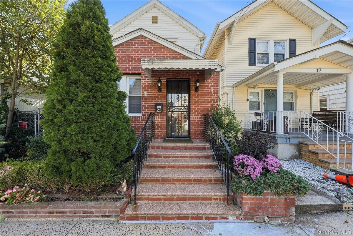 23 Bonta Street, Hempstead, NY, 3 Bedrooms Bedrooms, 6 Rooms Rooms,2 BathroomsBathrooms,Residential,For Rent,Bonta,0,1060080 23 Bonta Street, Hempstead, NY, 3 Bedrooms Bedrooms, 6 Rooms Rooms,2 BathroomsBathrooms,Residential,For Rent,Bonta,0,1060080