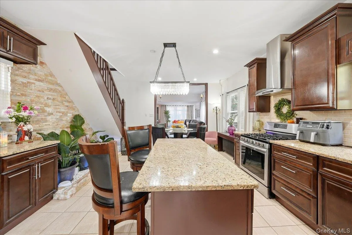 23 Bonta Street, Hempstead, NY, 3 Bedrooms Bedrooms, 6 Rooms Rooms,2 BathroomsBathrooms,Residential,For Rent,Bonta,0,1060080 23 Bonta Street, Hempstead, NY, 3 Bedrooms Bedrooms, 6 Rooms Rooms,2 BathroomsBathrooms,Residential,For Rent,Bonta,0,1060080