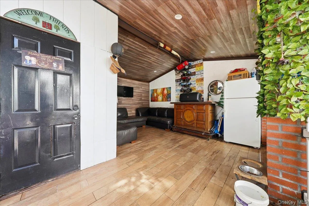 23 Bonta Street, Hempstead, NY, 3 Bedrooms Bedrooms, 6 Rooms Rooms,2 BathroomsBathrooms,Residential,For Rent,Bonta,0,1060080 23 Bonta Street, Hempstead, NY, 3 Bedrooms Bedrooms, 6 Rooms Rooms,2 BathroomsBathrooms,Residential,For Rent,Bonta,0,1060080