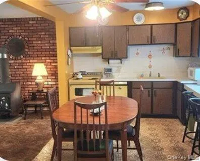 3 Kathleen Court, Thompson, NY, 3 Bedroom Bedrooms, 6 Room Rooms,1 BathroomBathrooms,Residential Lease,For Rent,Kathleen,0,1060085 3 Kathleen Court, Thompson, NY, 3 Bedroom Bedrooms, 6 Room Rooms,1 BathroomBathrooms,Residential Lease,For Rent,Kathleen,0,1060085