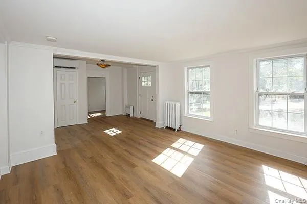 40 The Place, Glen Cove, NY, 3 Bedroom Bedrooms, 6 Room Rooms,2 BathroomBathrooms,Residential Lease,For Rent,The,0,1060091 40 The Place, Glen Cove, NY, 3 Bedroom Bedrooms, 6 Room Rooms,2 BathroomBathrooms,Residential Lease,For Rent,The,0,1060091