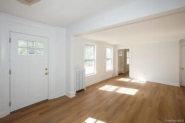 40 The Place, Glen Cove, NY, 3 Bedroom Bedrooms, 6 Room Rooms,2 BathroomBathrooms,Residential Lease,For Rent,The,0,1060091 40 The Place, Glen Cove, NY, 3 Bedroom Bedrooms, 6 Room Rooms,2 BathroomBathrooms,Residential Lease,For Rent,The,0,1060091