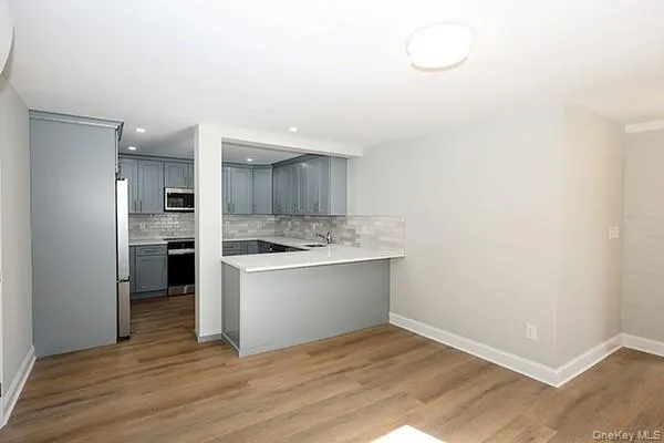 40 The Place, Glen Cove, NY, 3 Bedroom Bedrooms, 6 Room Rooms,2 BathroomBathrooms,Residential Lease,For Rent,The,0,1060091 40 The Place, Glen Cove, NY, 3 Bedroom Bedrooms, 6 Room Rooms,2 BathroomBathrooms,Residential Lease,For Rent,The,0,1060091