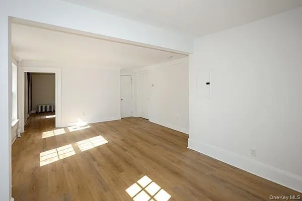 40 The Place, Glen Cove, NY, 3 Bedroom Bedrooms, 6 Room Rooms,2 BathroomBathrooms,Residential Lease,For Rent,The,0,1060091 40 The Place, Glen Cove, NY, 3 Bedroom Bedrooms, 6 Room Rooms,2 BathroomBathrooms,Residential Lease,For Rent,The,0,1060091