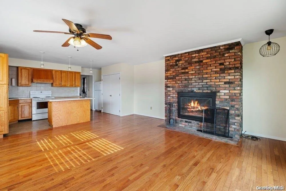 15 River Road, Islip, NY, 3 Bedrooms Bedrooms, 6 Rooms Rooms,1 BathroomBathrooms,Residential Lease,For Rent,River,0,1060101 15 River Road, Islip, NY, 3 Bedrooms Bedrooms, 6 Rooms Rooms,1 BathroomBathrooms,Residential Lease,For Rent,River,0,1060101