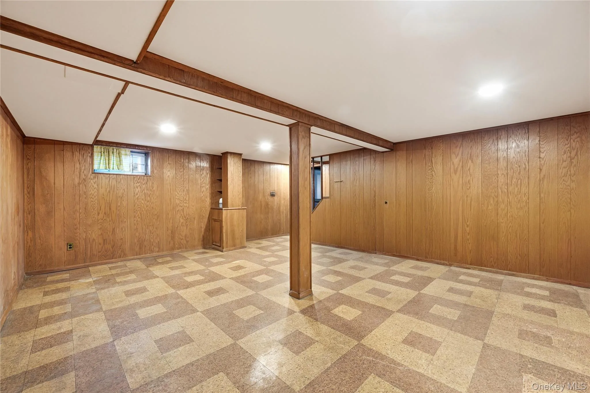 305 Nicholai Street, Oyster Bay, NY, 4 Bedrooms Bedrooms, 7 Rooms Rooms,1 BathroomBathrooms,Residential,For Rent,Nicholai,0,1060113 305 Nicholai Street, Oyster Bay, NY, 4 Bedrooms Bedrooms, 7 Rooms Rooms,1 BathroomBathrooms,Residential,For Rent,Nicholai,0,1060113