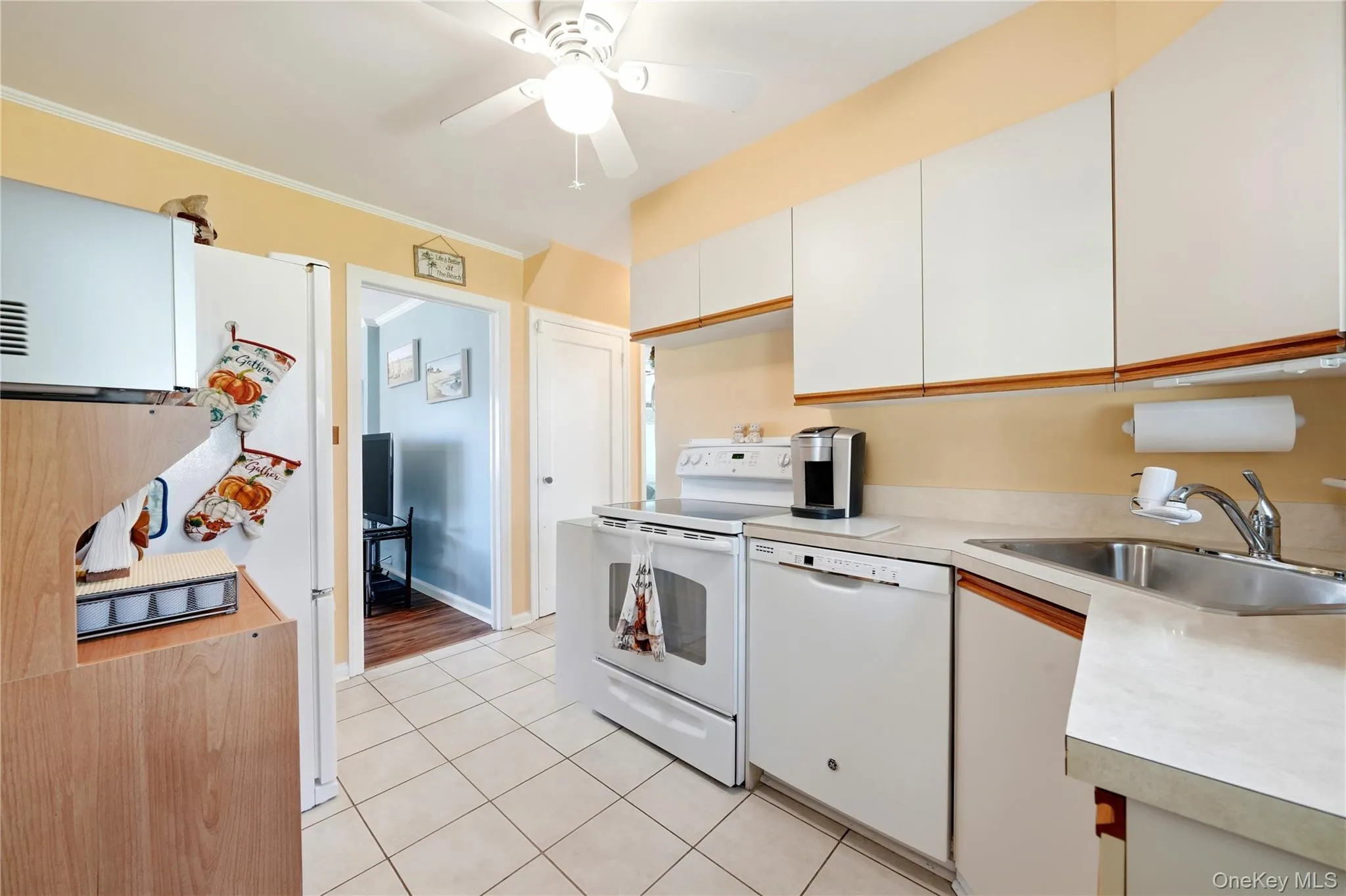 305 Nicholai Street, Oyster Bay, NY, 4 Bedrooms Bedrooms, 7 Rooms Rooms,1 BathroomBathrooms,Residential,For Rent,Nicholai,0,1060113 305 Nicholai Street, Oyster Bay, NY, 4 Bedrooms Bedrooms, 7 Rooms Rooms,1 BathroomBathrooms,Residential,For Rent,Nicholai,0,1060113