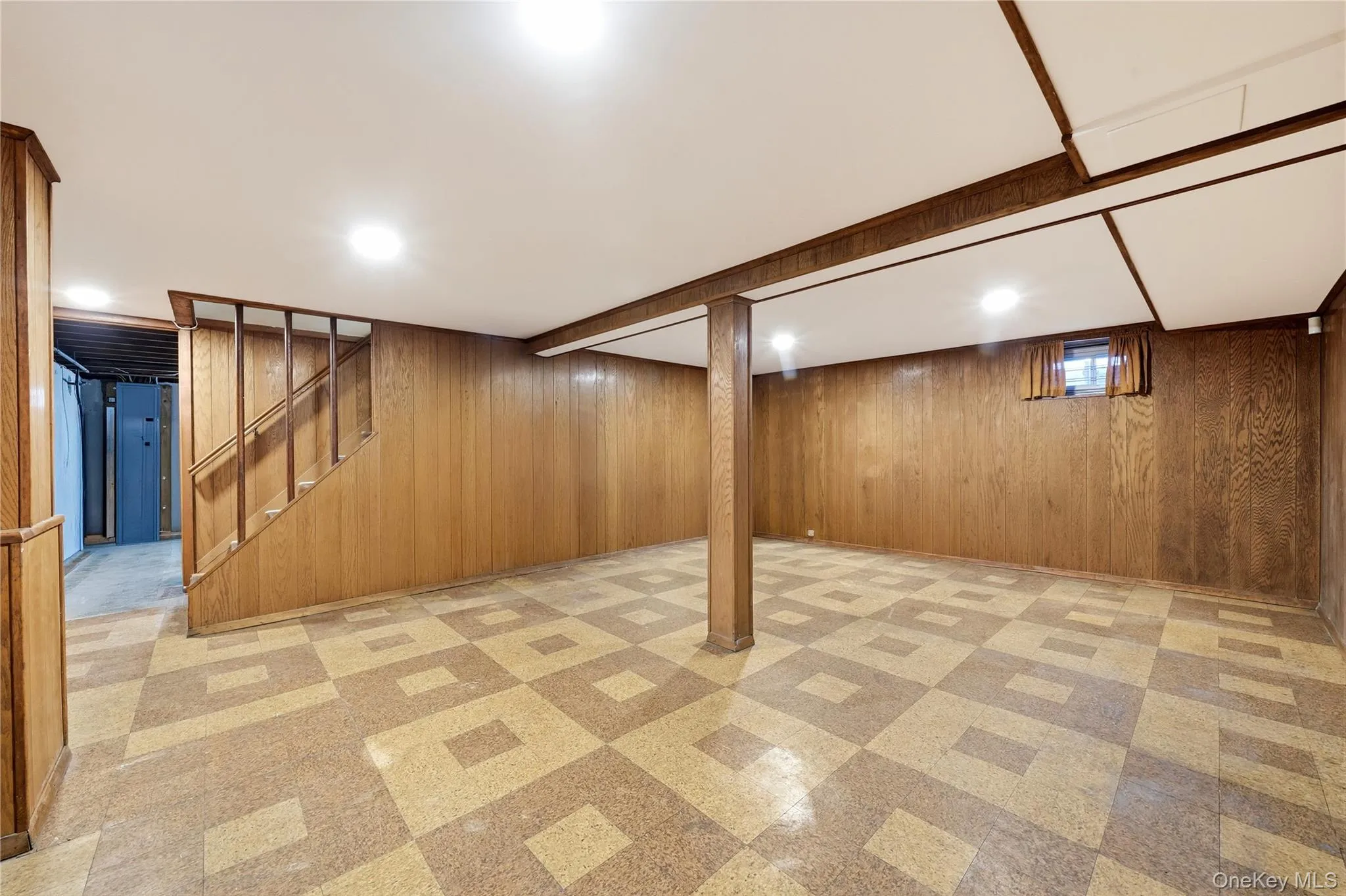 305 Nicholai Street, Oyster Bay, NY, 4 Bedrooms Bedrooms, 7 Rooms Rooms,1 BathroomBathrooms,Residential,For Rent,Nicholai,0,1060113 305 Nicholai Street, Oyster Bay, NY, 4 Bedrooms Bedrooms, 7 Rooms Rooms,1 BathroomBathrooms,Residential,For Rent,Nicholai,0,1060113