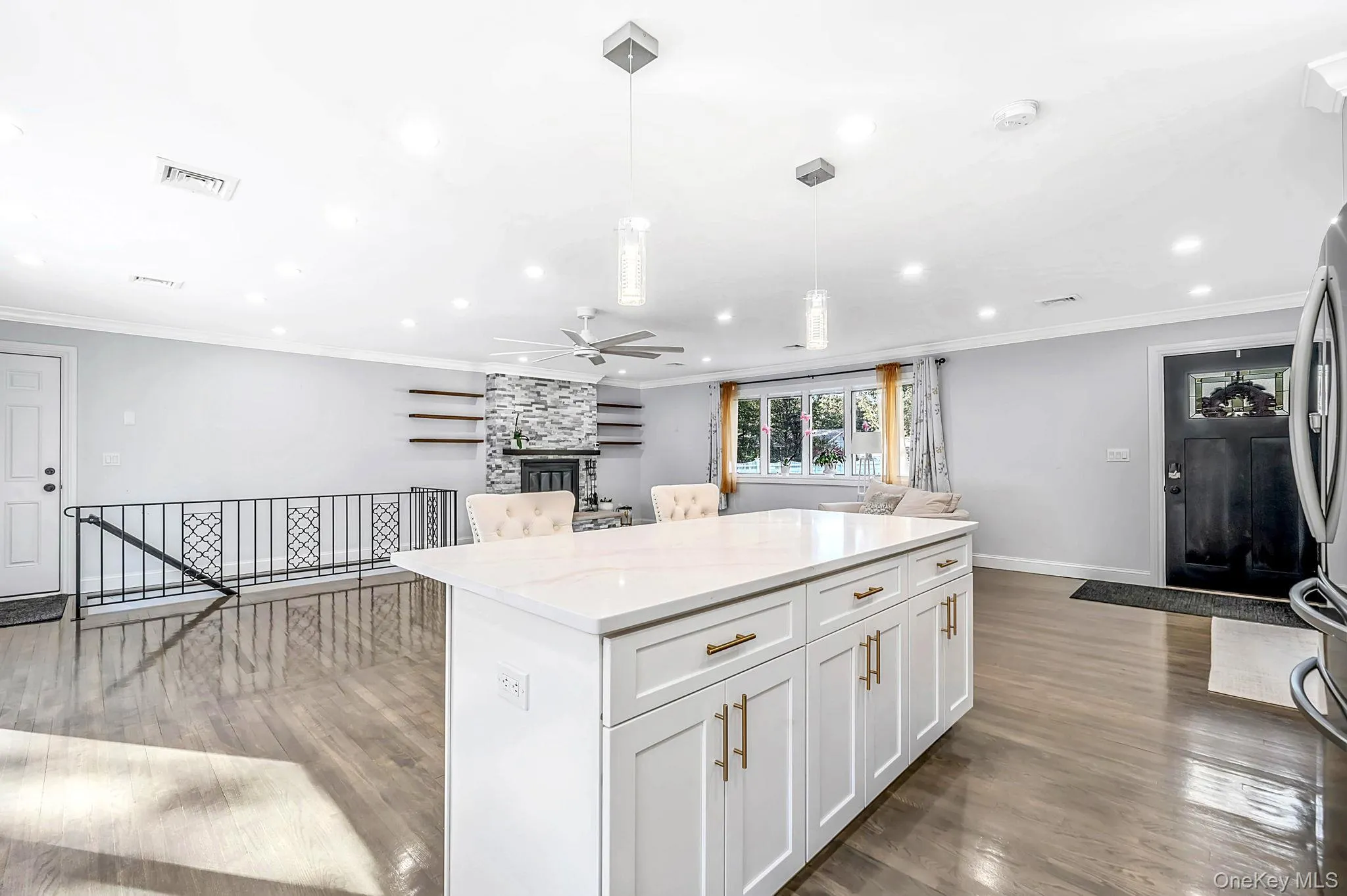 20 Danbury Avenue, Brookhaven, NY, 3 Bedrooms Bedrooms, 8 Rooms Rooms,2 BathroomsBathrooms,Residential,For Rent,Danbury,0,1060121 20 Danbury Avenue, Brookhaven, NY, 3 Bedrooms Bedrooms, 8 Rooms Rooms,2 BathroomsBathrooms,Residential,For Rent,Danbury,0,1060121