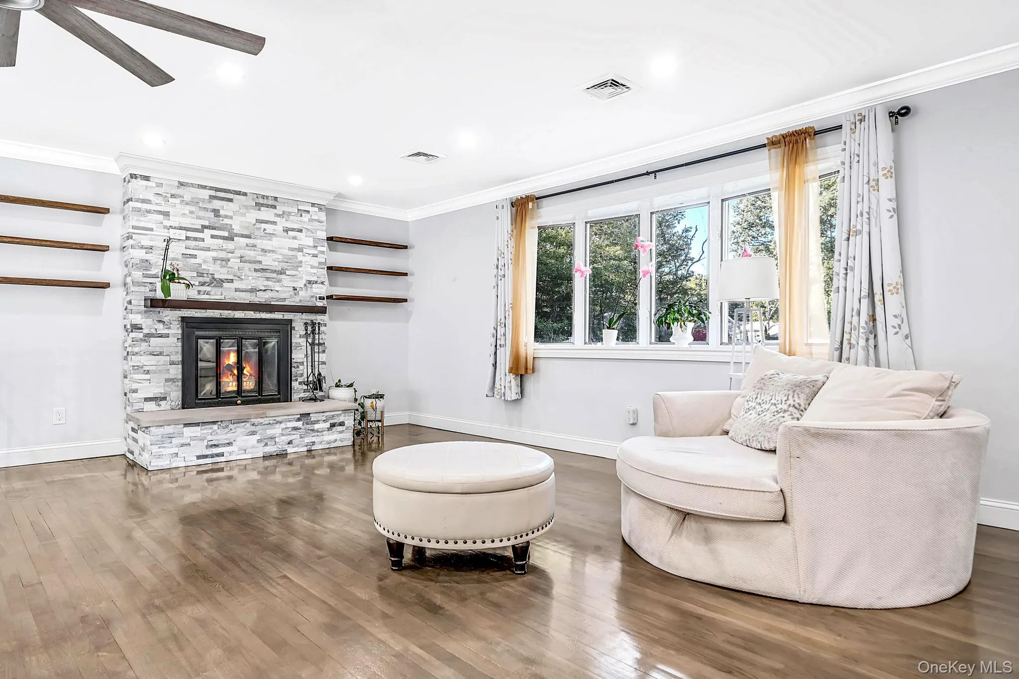 20 Danbury Avenue, Brookhaven, NY, 3 Bedrooms Bedrooms, 8 Rooms Rooms,2 BathroomsBathrooms,Residential,For Rent,Danbury,0,1060121 20 Danbury Avenue, Brookhaven, NY, 3 Bedrooms Bedrooms, 8 Rooms Rooms,2 BathroomsBathrooms,Residential,For Rent,Danbury,0,1060121