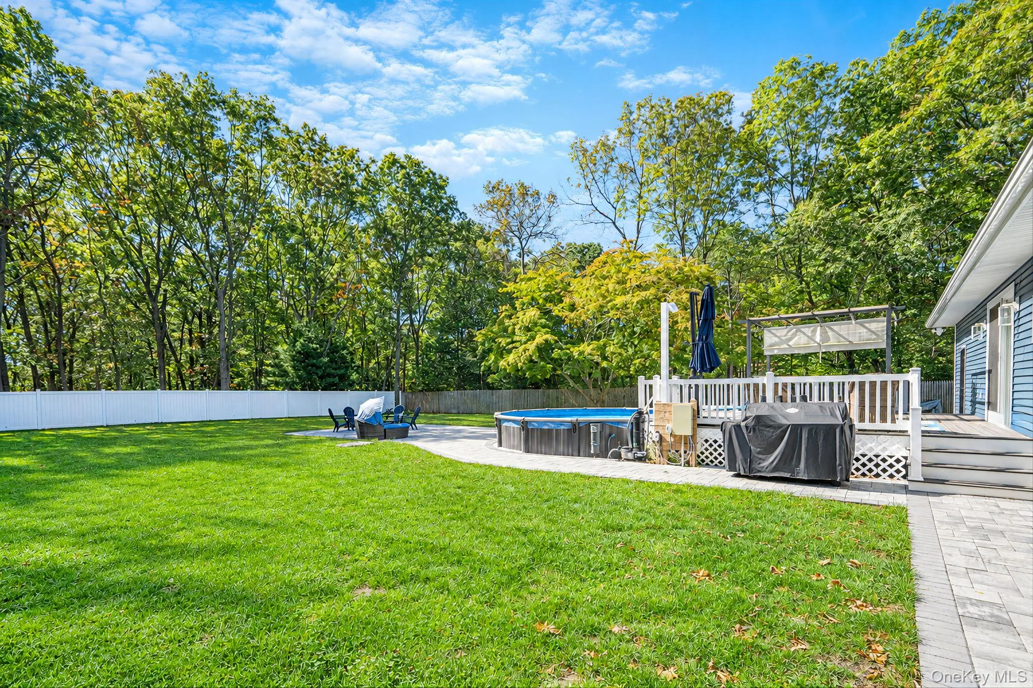 20 Danbury Avenue, Brookhaven, NY, 3 Bedrooms Bedrooms, 8 Rooms Rooms,2 BathroomsBathrooms,Residential,For Rent,Danbury,0,1060121 20 Danbury Avenue, Brookhaven, NY, 3 Bedrooms Bedrooms, 8 Rooms Rooms,2 BathroomsBathrooms,Residential,For Rent,Danbury,0,1060121
