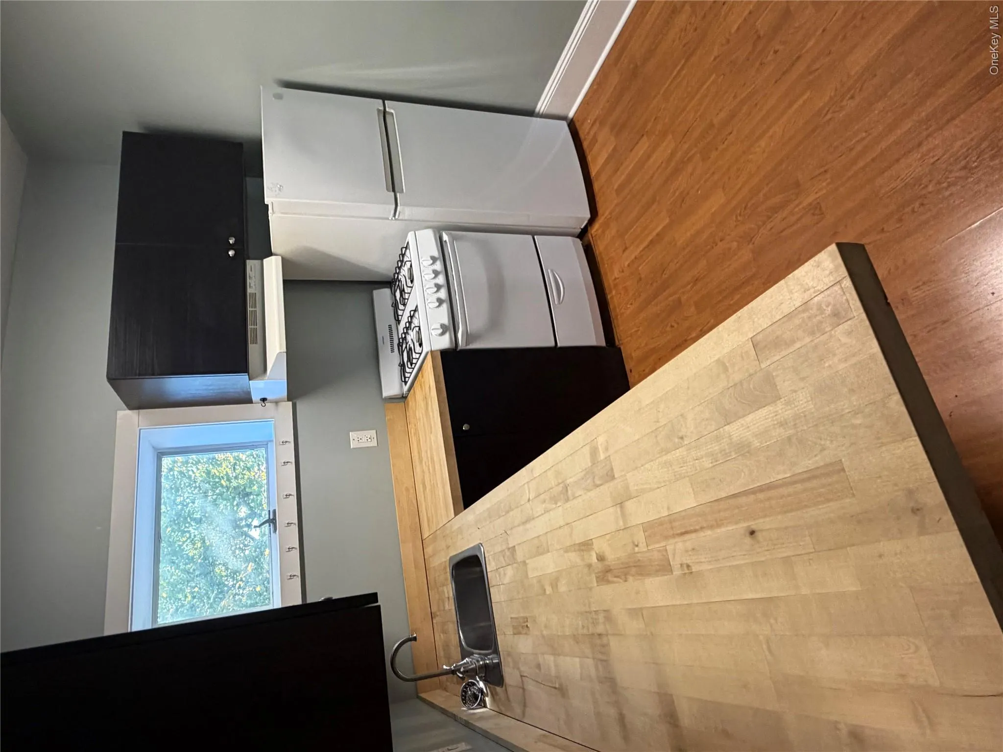 19 Wheeler Avenue, Warwick (town), NY, 1 Bedroom Bedrooms, 4 Room Rooms,1 BathroomBathrooms,Residential Lease,For Rent,Wheeler,0,1060122 19 Wheeler Avenue, Warwick (town), NY, 1 Bedroom Bedrooms, 4 Room Rooms,1 BathroomBathrooms,Residential Lease,For Rent,Wheeler,0,1060122