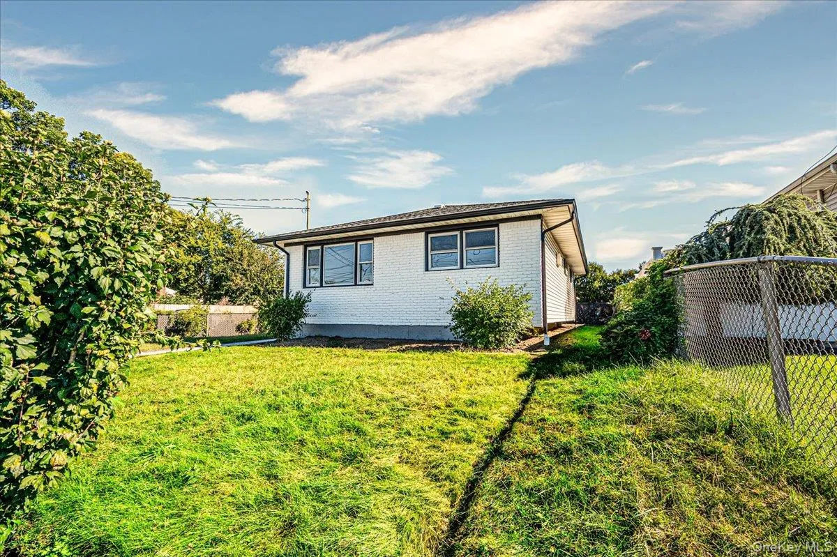 53 1st, Babylon, NY, 3 Bedrooms Bedrooms, 7 Rooms Rooms,1 BathroomBathrooms,Residential,For Rent,1st,0,1060142 53 1st, Babylon, NY, 3 Bedrooms Bedrooms, 7 Rooms Rooms,1 BathroomBathrooms,Residential,For Rent,1st,0,1060142