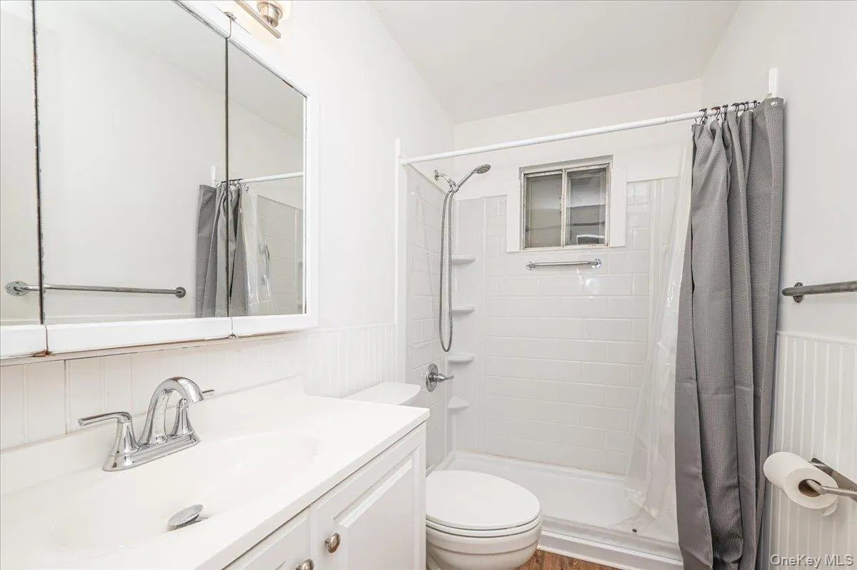 53 1st, Babylon, NY, 3 Bedrooms Bedrooms, 7 Rooms Rooms,1 BathroomBathrooms,Residential,For Rent,1st,0,1060142 53 1st, Babylon, NY, 3 Bedrooms Bedrooms, 7 Rooms Rooms,1 BathroomBathrooms,Residential,For Rent,1st,0,1060142