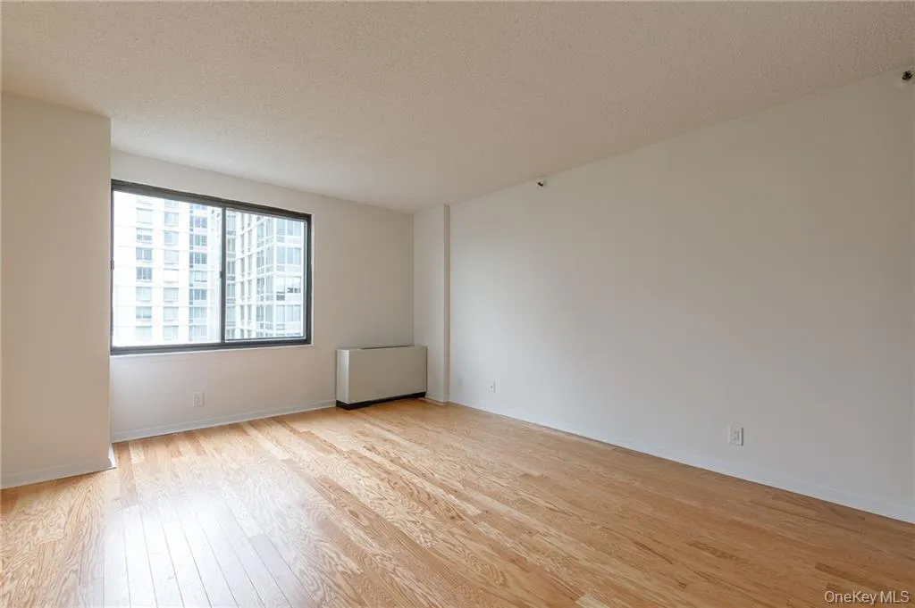 10 Cottage Place, White Plains, NY, 2 Bedroom Bedrooms, 5 Room Rooms,2 BathroomBathrooms,Residential Lease,For Rent,Cottage,0,1060146 10 Cottage Place, White Plains, NY, 2 Bedroom Bedrooms, 5 Room Rooms,2 BathroomBathrooms,Residential Lease,For Rent,Cottage,0,1060146