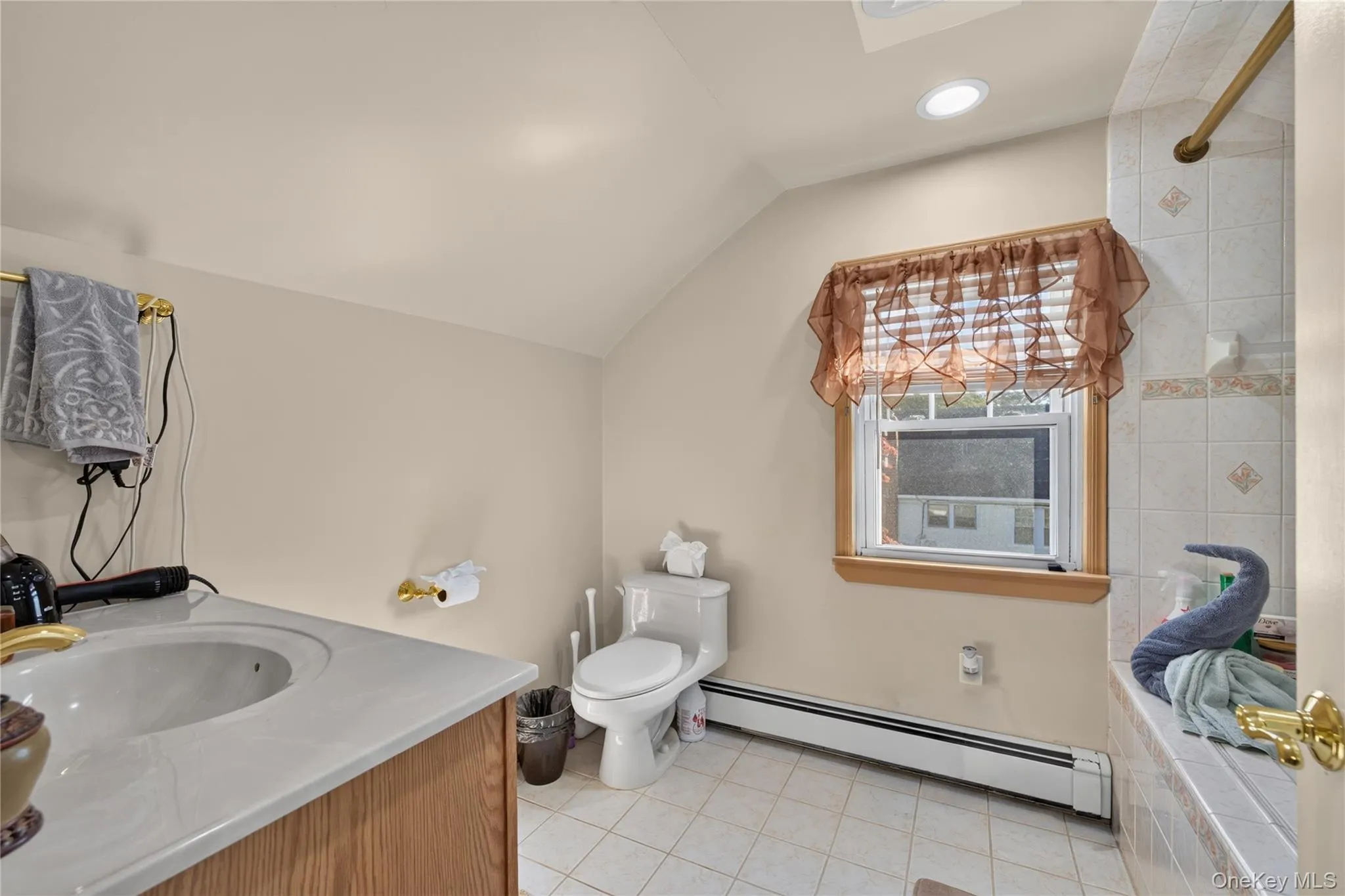 69 Robert Street, Brookhaven, NY, 3 Bedrooms Bedrooms, 6 Rooms Rooms,3 BathroomsBathrooms,Residential,For Rent,Robert,0,1060147 69 Robert Street, Brookhaven, NY, 3 Bedrooms Bedrooms, 6 Rooms Rooms,3 BathroomsBathrooms,Residential,For Rent,Robert,0,1060147