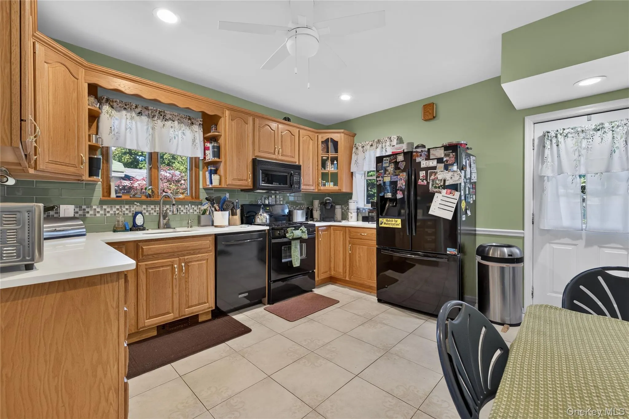 69 Robert Street, Brookhaven, NY, 3 Bedrooms Bedrooms, 6 Rooms Rooms,3 BathroomsBathrooms,Residential,For Rent,Robert,0,1060147 69 Robert Street, Brookhaven, NY, 3 Bedrooms Bedrooms, 6 Rooms Rooms,3 BathroomsBathrooms,Residential,For Rent,Robert,0,1060147