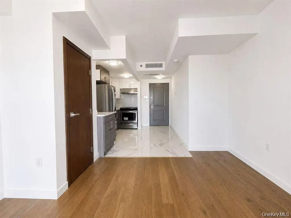 7009 45th Avenue, New York, NY, 2 Bedrooms Bedrooms, 5 Rooms Rooms,2 BathroomsBathrooms,Residential,For Rent,45th,0,1060151 7009 45th Avenue, New York, NY, 2 Bedrooms Bedrooms, 5 Rooms Rooms,2 BathroomsBathrooms,Residential,For Rent,45th,0,1060151