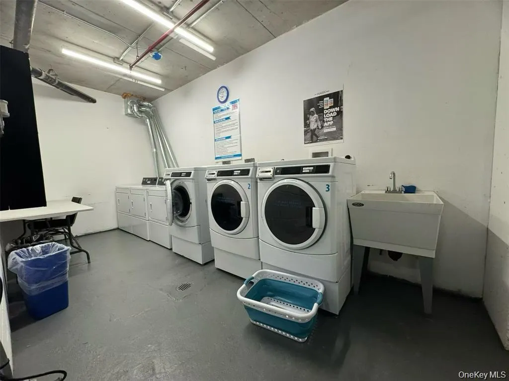 7009 45th Avenue, New York, NY, 2 Bedrooms Bedrooms, 5 Rooms Rooms,2 BathroomsBathrooms,Residential,For Rent,45th,0,1060151 7009 45th Avenue, New York, NY, 2 Bedrooms Bedrooms, 5 Rooms Rooms,2 BathroomsBathrooms,Residential,For Rent,45th,0,1060151
