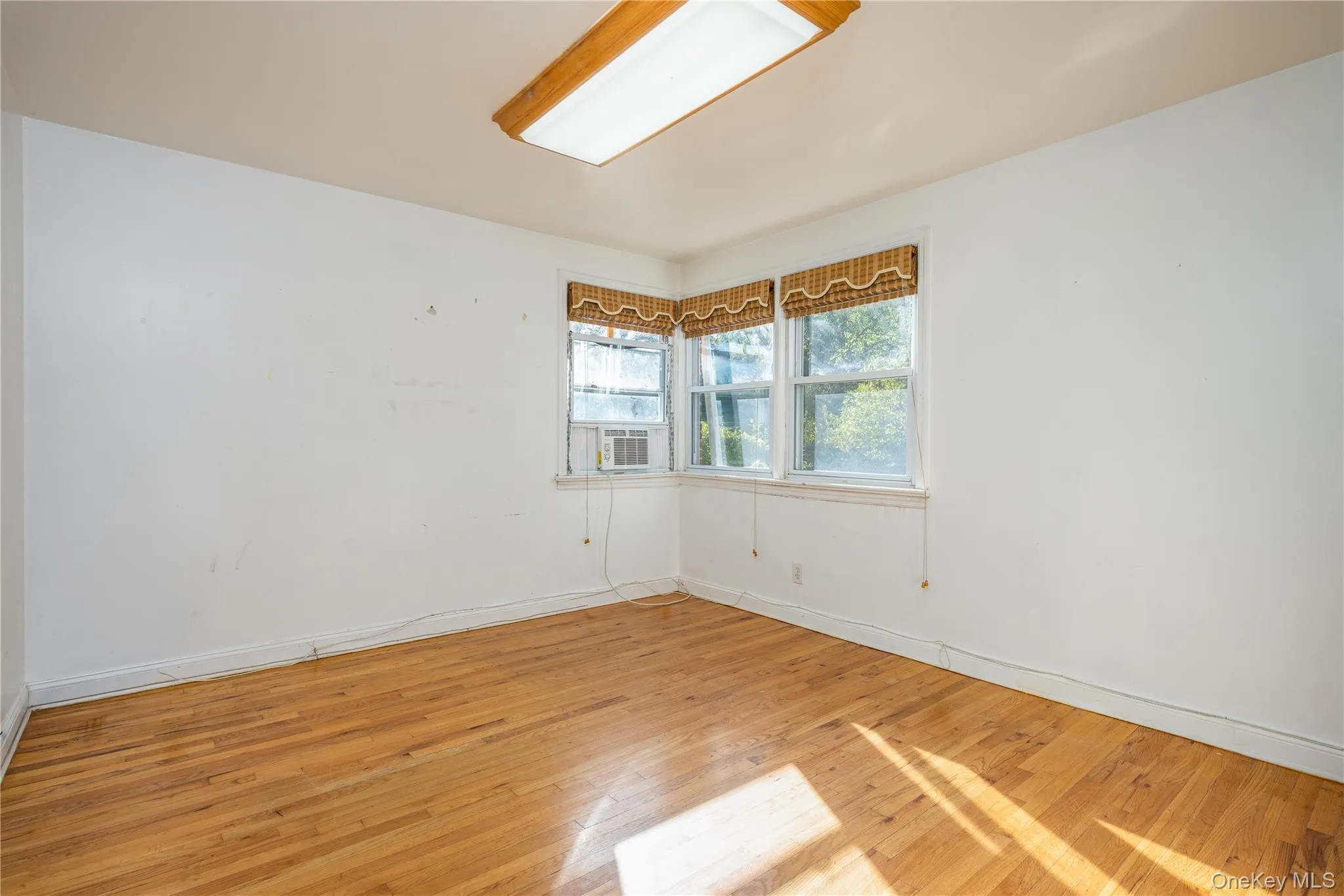 2 Whitman Road, Yonkers, NY, 3 Bedrooms Bedrooms, 6 Rooms Rooms,2 BathroomsBathrooms,Residential,For Rent,Whitman,0,1060157 2 Whitman Road, Yonkers, NY, 3 Bedrooms Bedrooms, 6 Rooms Rooms,2 BathroomsBathrooms,Residential,For Rent,Whitman,0,1060157
