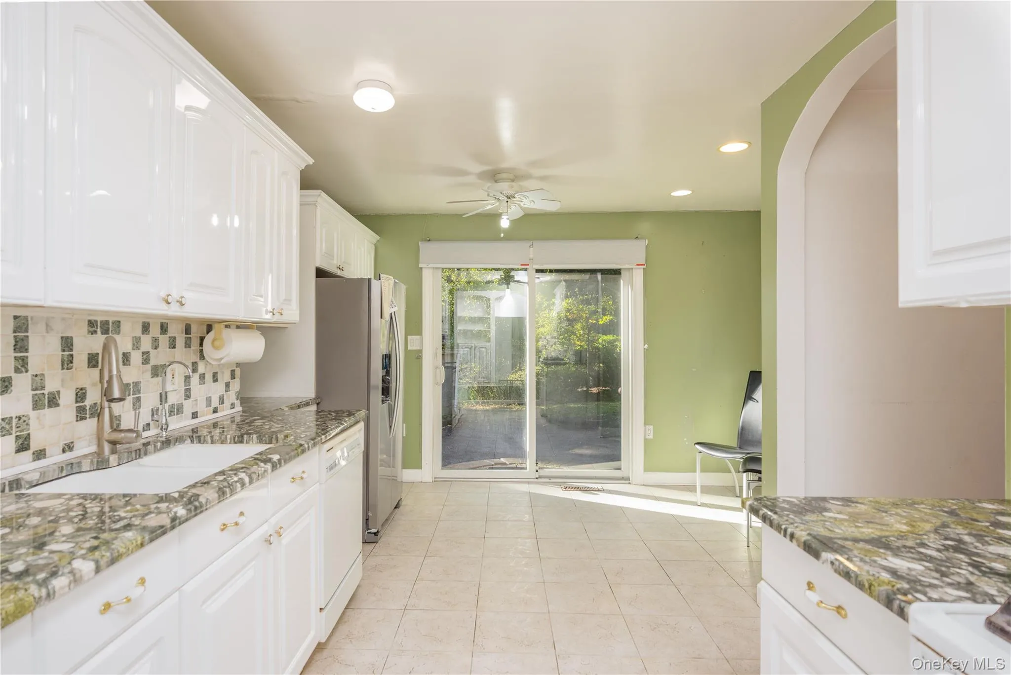2 Whitman Road, Yonkers, NY, 3 Bedrooms Bedrooms, 6 Rooms Rooms,2 BathroomsBathrooms,Residential,For Rent,Whitman,0,1060157 2 Whitman Road, Yonkers, NY, 3 Bedrooms Bedrooms, 6 Rooms Rooms,2 BathroomsBathrooms,Residential,For Rent,Whitman,0,1060157