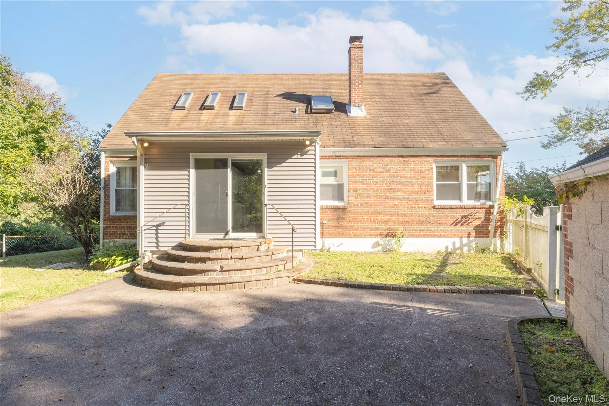 2 Whitman Road, Yonkers, NY, 3 Bedrooms Bedrooms, 6 Rooms Rooms,2 BathroomsBathrooms,Residential,For Rent,Whitman,0,1060157 2 Whitman Road, Yonkers, NY, 3 Bedrooms Bedrooms, 6 Rooms Rooms,2 BathroomsBathrooms,Residential,For Rent,Whitman,0,1060157