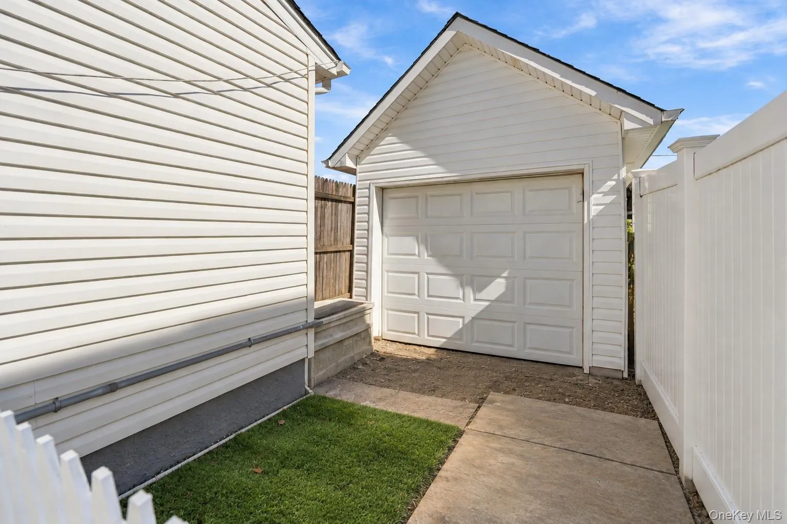 644 8th Street, Babylon, NY, 5 Bedrooms Bedrooms, 7 Rooms Rooms,2 BathroomsBathrooms,Residential,For Rent,8th,0,1060159 644 8th Street, Babylon, NY, 5 Bedrooms Bedrooms, 7 Rooms Rooms,2 BathroomsBathrooms,Residential,For Rent,8th,0,1060159