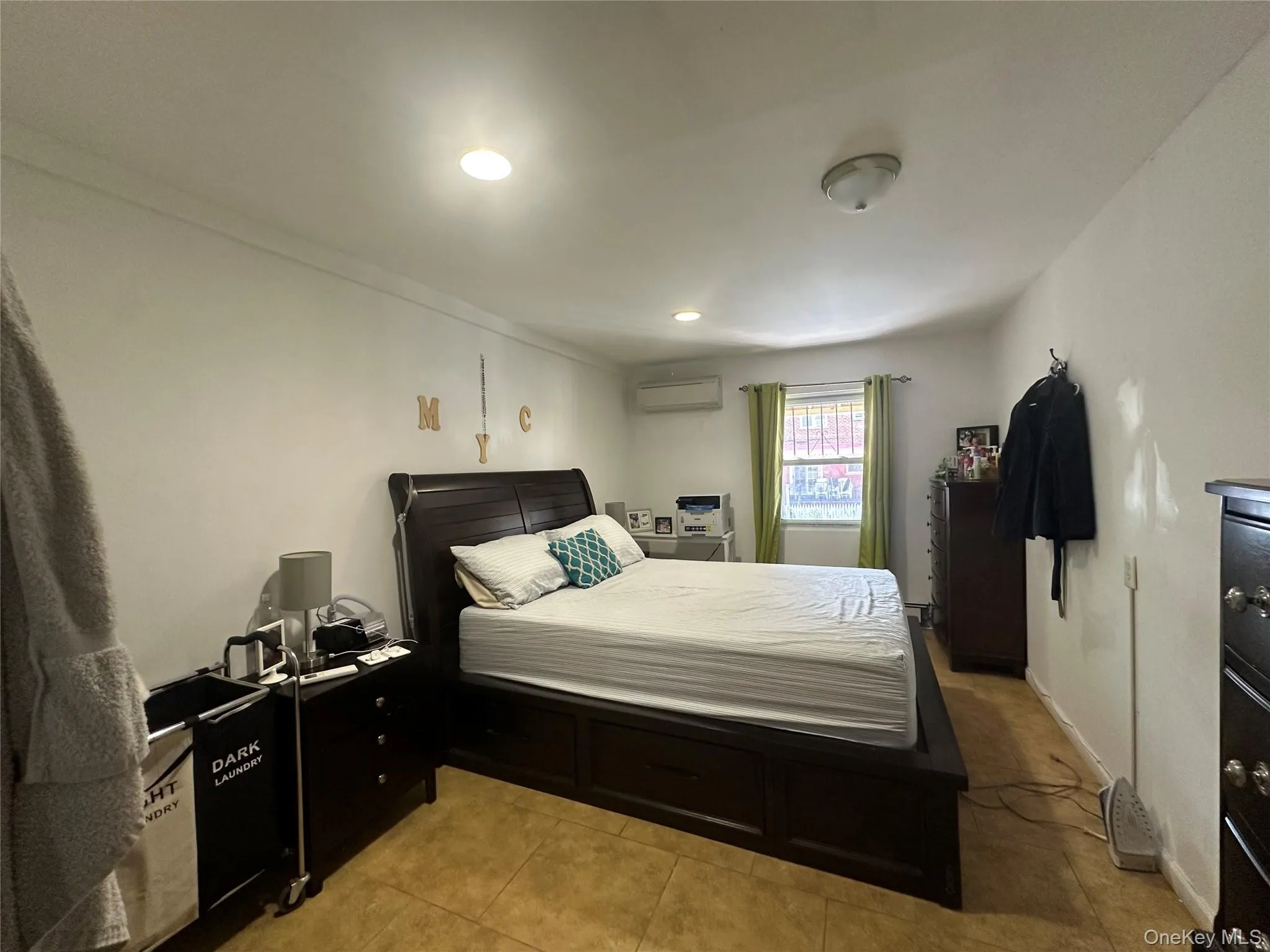 3933 Wilder Avenue, New York, NY, 3 Bedrooms Bedrooms, 8 Rooms Rooms,2 BathroomsBathrooms,Residential Lease,For Rent,Wilder,0,1060161 3933 Wilder Avenue, New York, NY, 3 Bedrooms Bedrooms, 8 Rooms Rooms,2 BathroomsBathrooms,Residential Lease,For Rent,Wilder,0,1060161