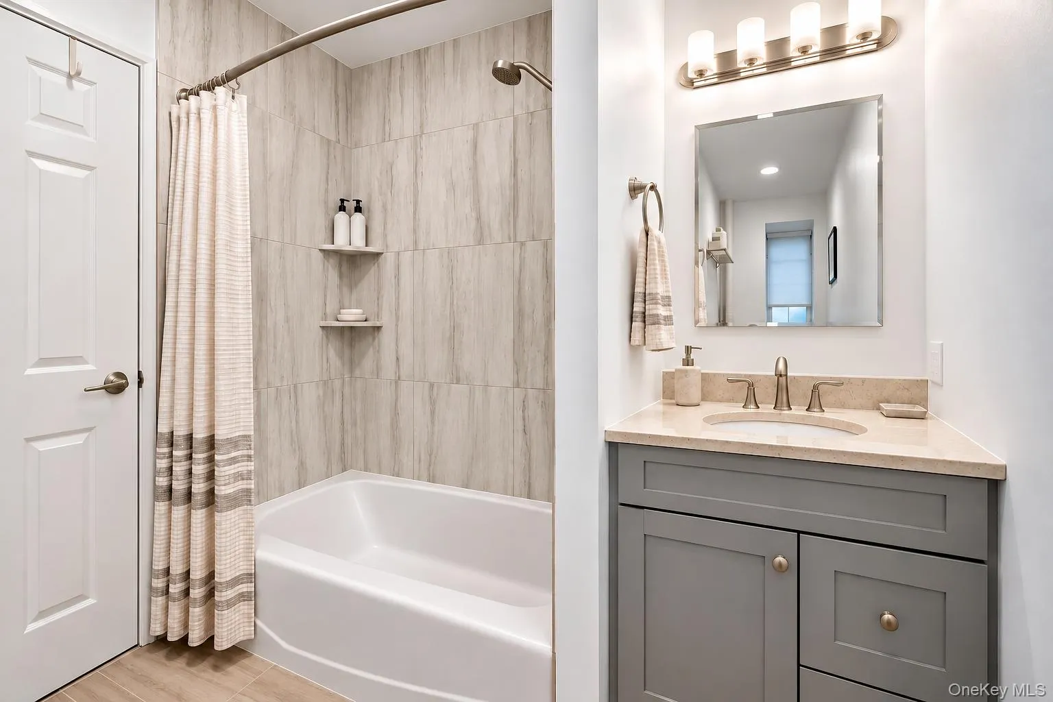 67-66 108 Street, New York, NY, 1 Bedroom Bedrooms, 4 Rooms Rooms,1 BathroomBathrooms,Residential,For Rent,108 Street,0,1060168 67-66 108 Street, New York, NY, 1 Bedroom Bedrooms, 4 Rooms Rooms,1 BathroomBathrooms,Residential,For Rent,108 Street,0,1060168